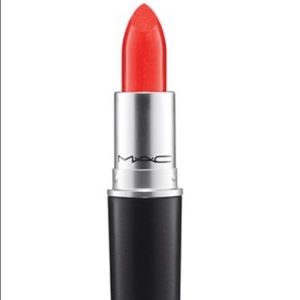 SOLD*MAC Cremesheen Lipstick in Sweet Sakura NIB